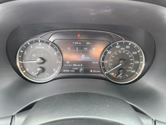Used 2024 Gray INFINITI LUXE image 36