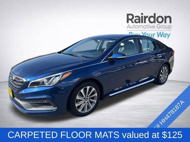 Used 2017 Lakeside Blue Hyundai Sport image 3