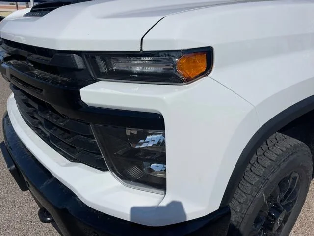 2026 Chevrolet Silverado 2500 HD Custom - Photo 9