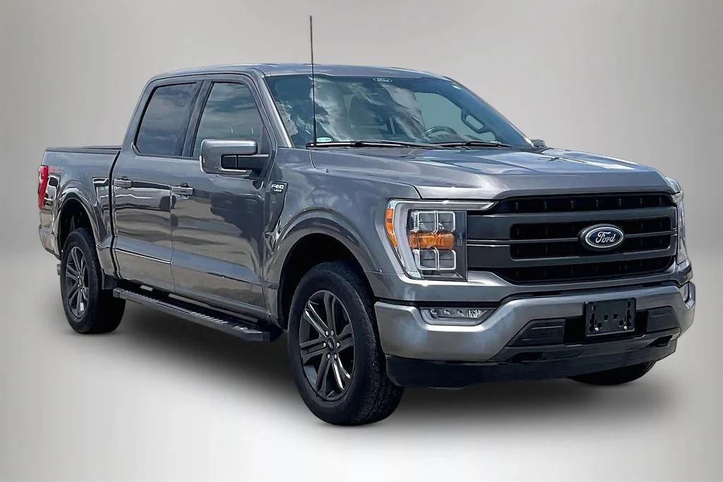 2022 Ford F-150 Lariat 4x4 SuperCrew 5-1/2 Box's photo