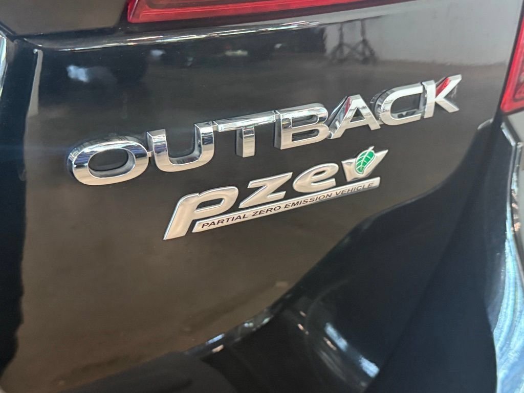 Used 2017 Black Subaru 2.5i image 23