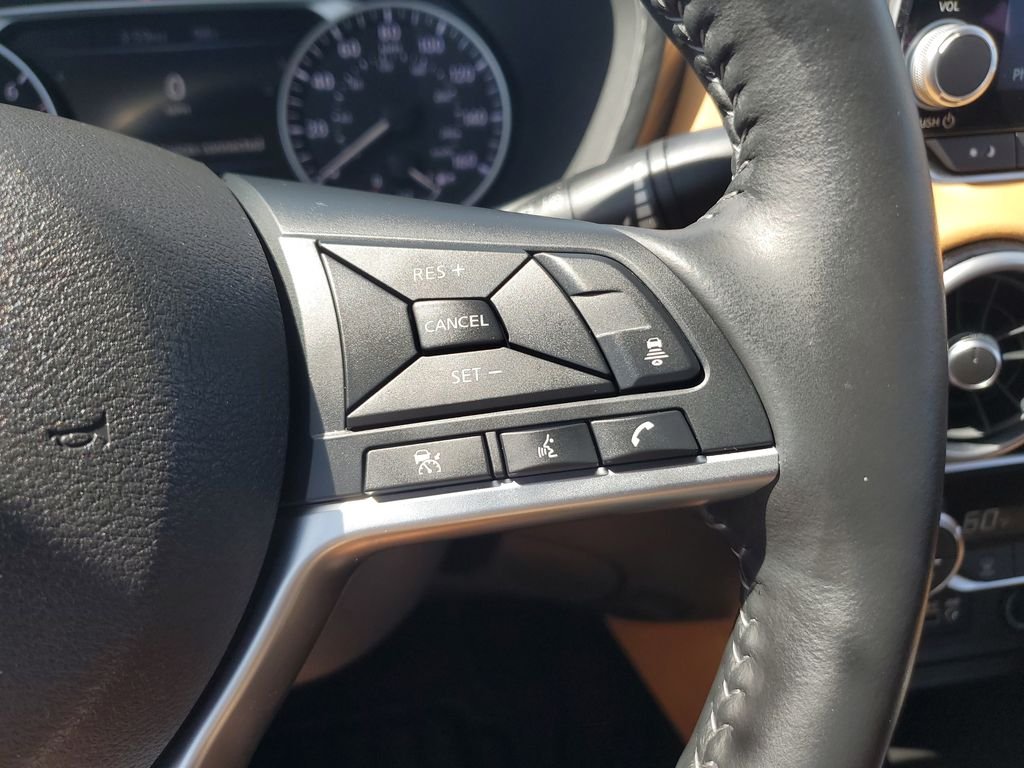 Used 2025 White Nissan SV image 20