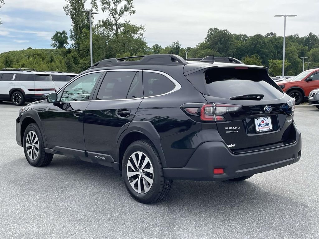 Used 2024 Crystal Black Silica Subaru Premium image 24