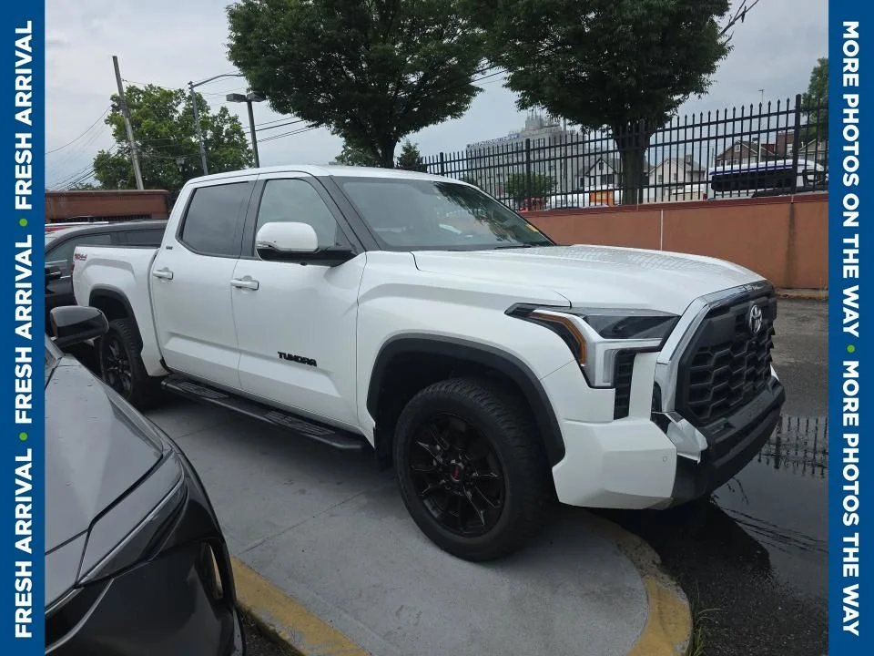 2023 Toyota Tundra SR5 3.4L 4WD CrewMax 5.5' Bed's photo