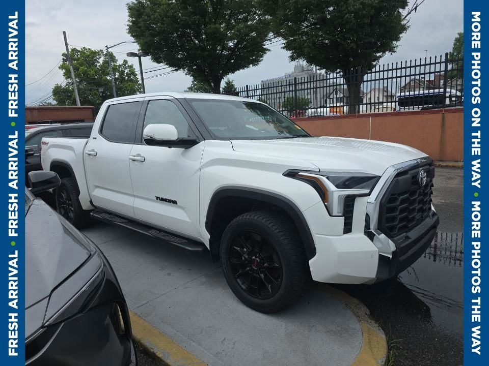 Used 2023 White Toyota SR5 image 1