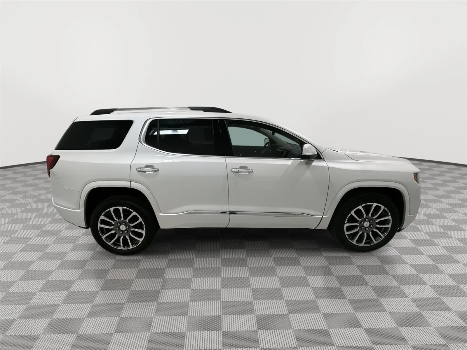 Used 2021 WHITE FROST TRICOAT GMC Denali image 6