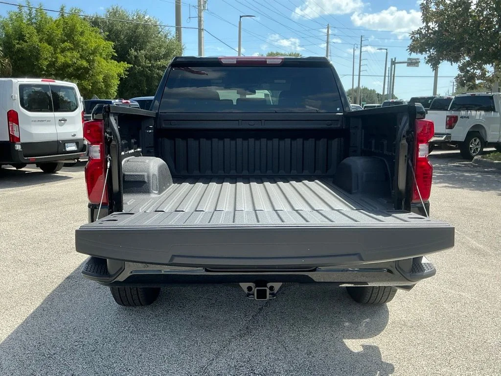 Used 2026 Black Chevrolet Custom image 18