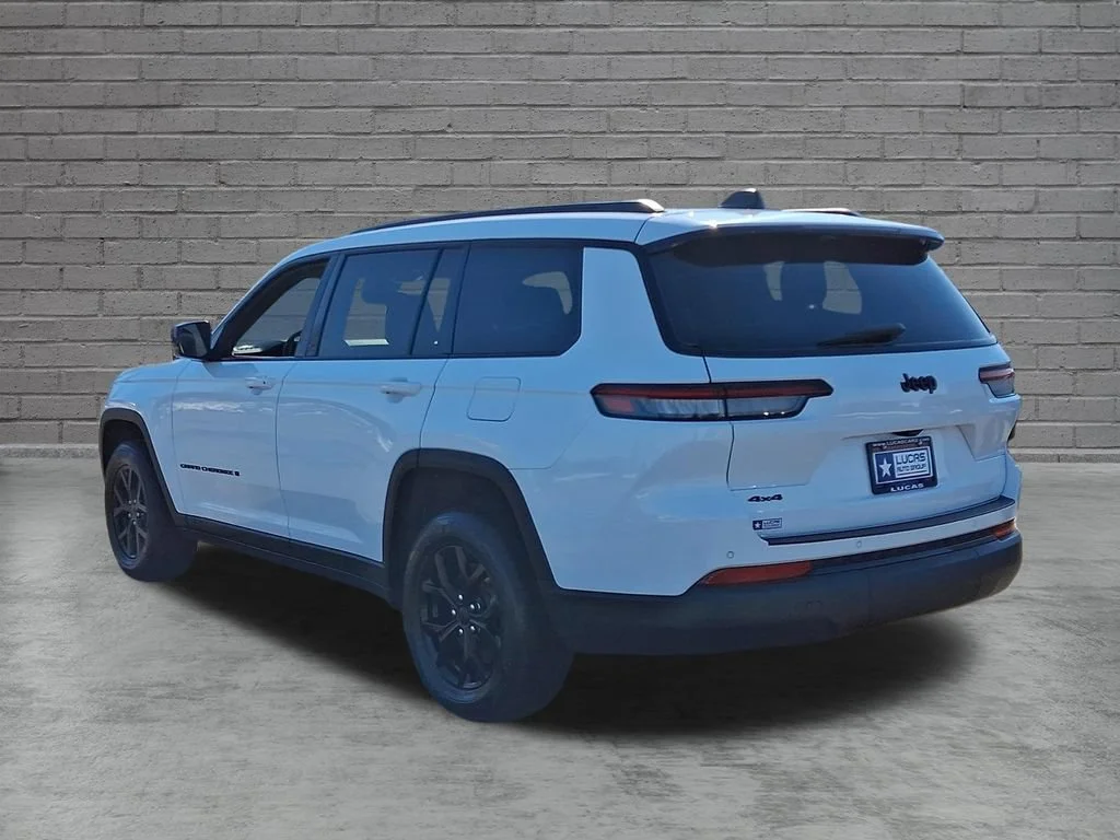 Used 2024 Bright White Clearcoat Jeep Altitude image 8