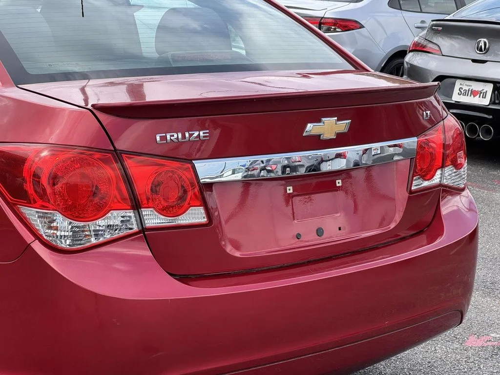 Used 2014 Red Chevrolet 1LT image 10