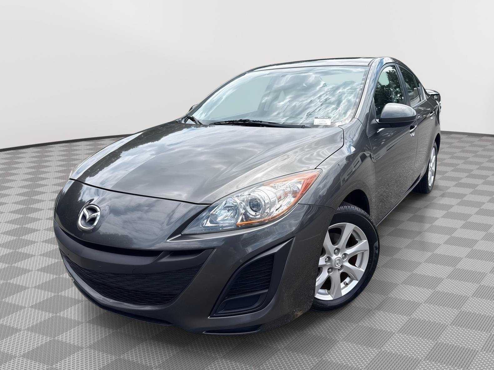 Used 2010 Graphite Mica Mazda i Touring image 2