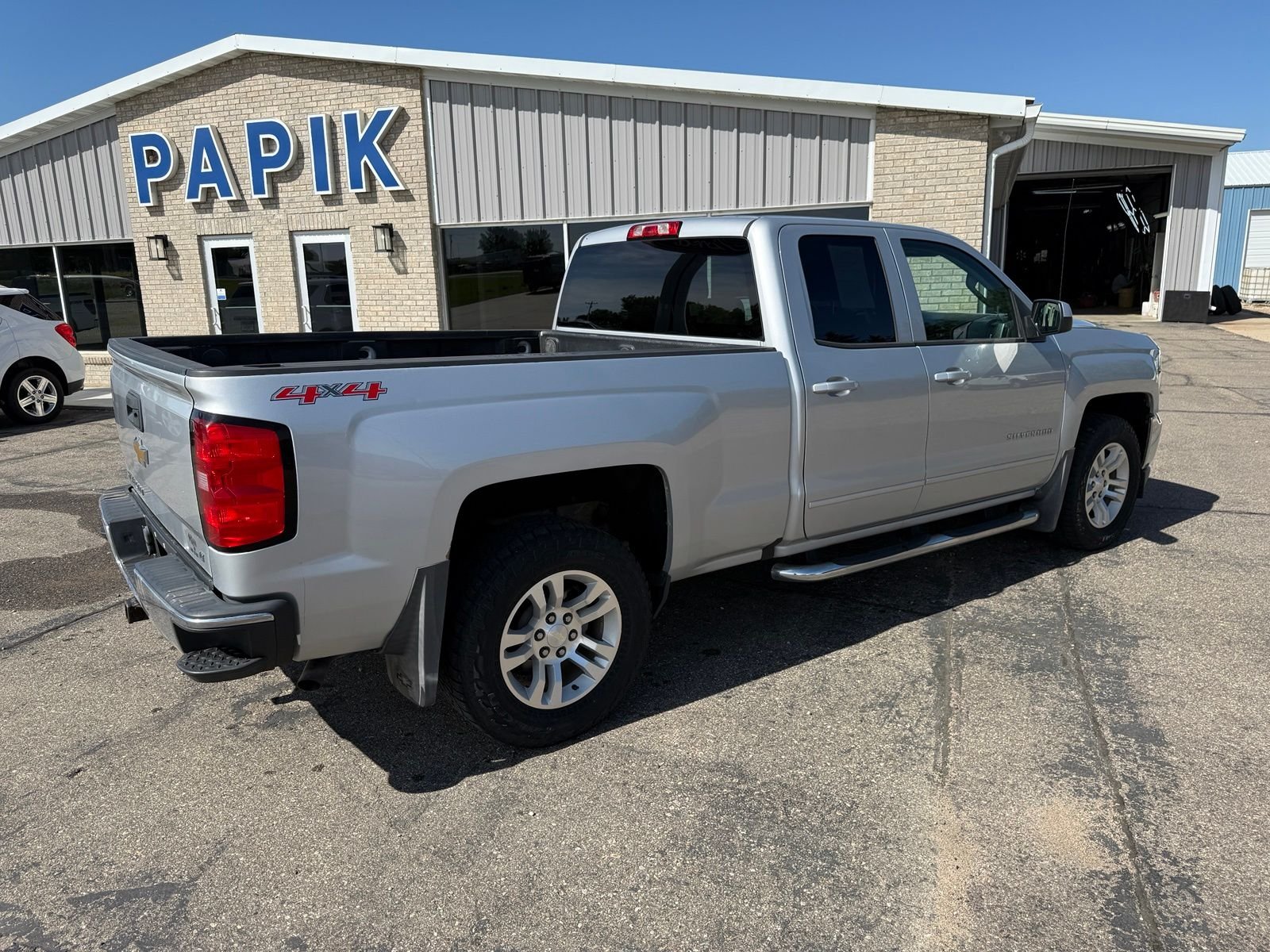 Used 2017 Silver Ice Metallic Chevrolet LT image 3