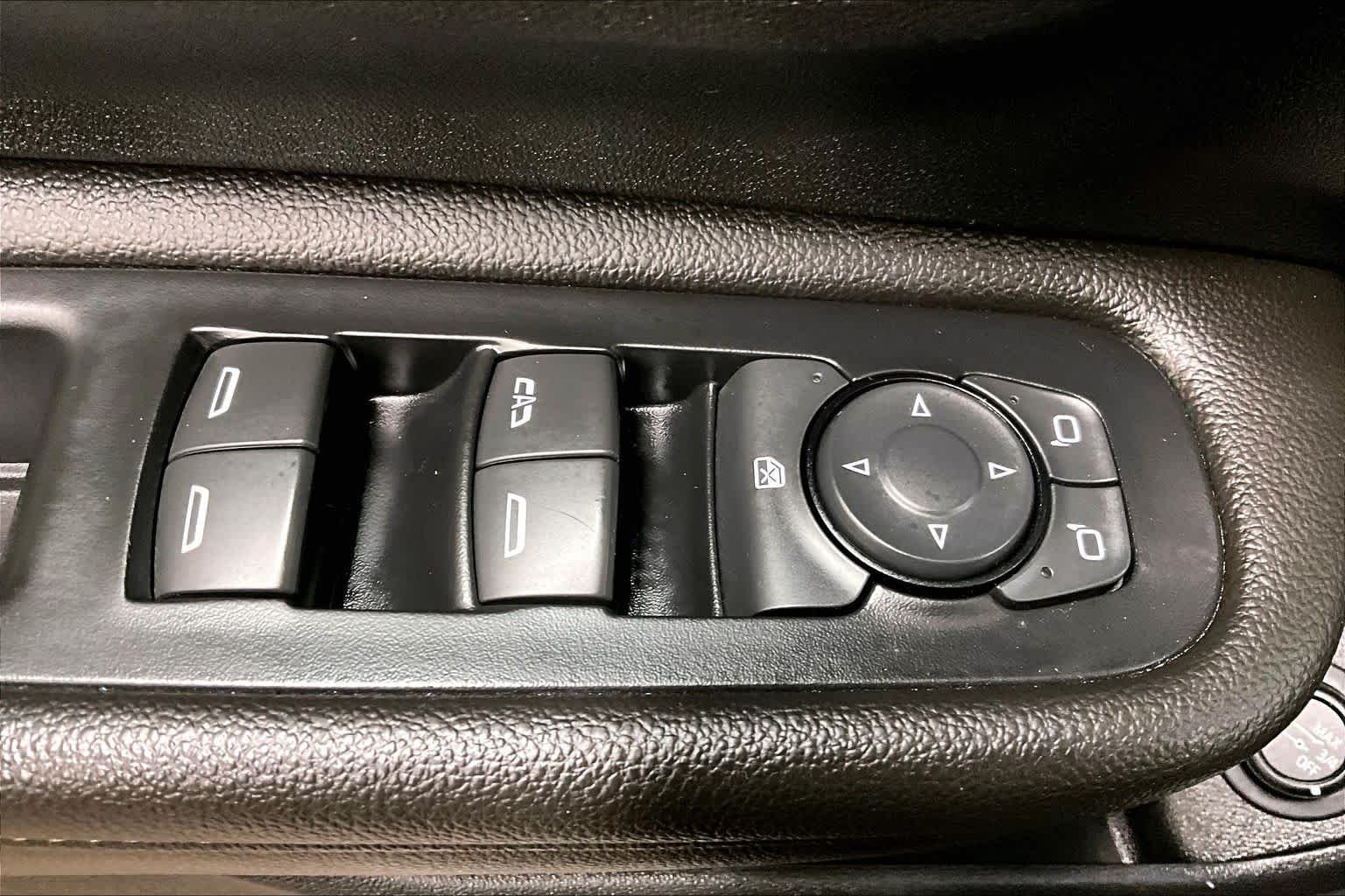 Used 2020 Satin Steel Metallic GMC Denali image 32