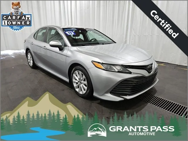 2019 Toyota Camry 2.5 Auto LE's photo