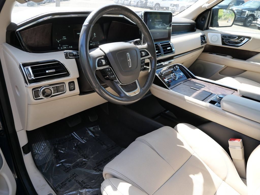 Certified Used 2019 Blue Lincoln Reserve image 3
