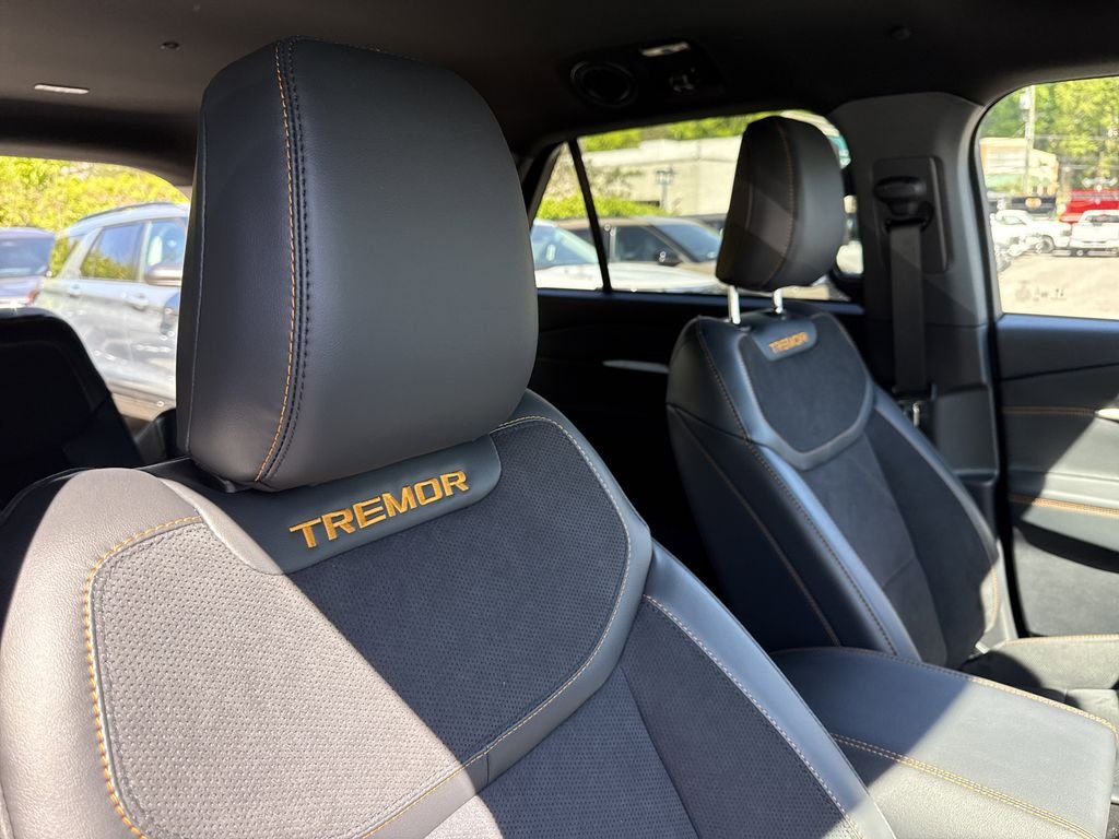 New 2026 Star White Metallic Tri-Coat Ford Tremor® image 29