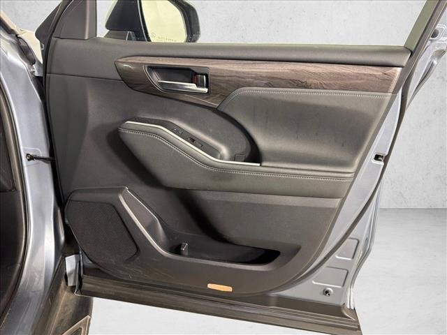 Certified Used 2021 MOON DUST Toyota  image 16