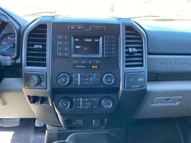 Used 2021 White Ford XL image 13