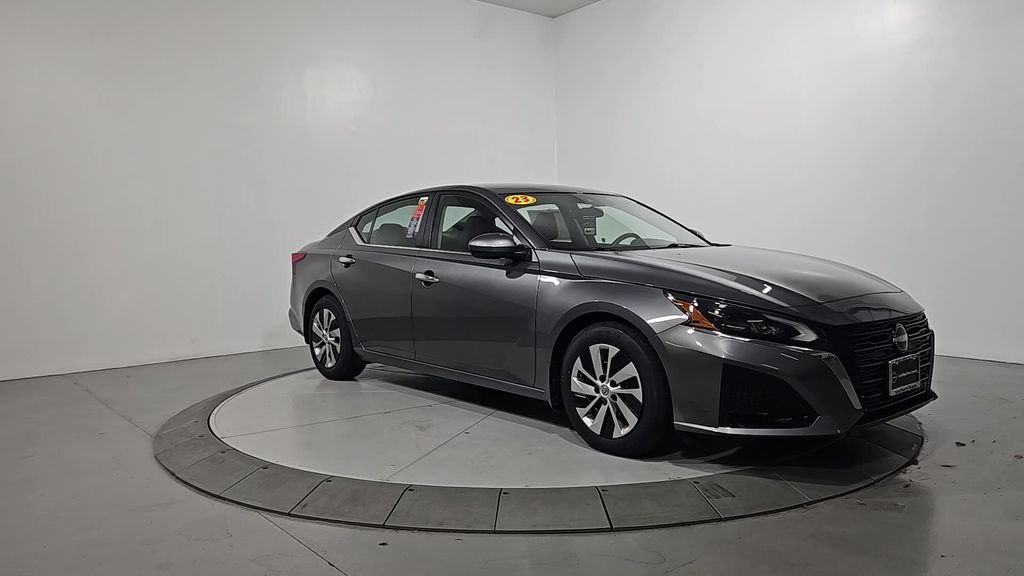 Certified Used 2023 Gray Nissan 2.5 S image 9
