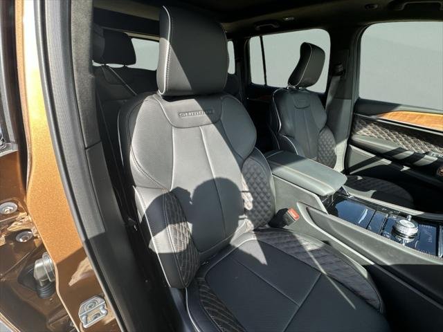New 2026 Copper Shino Metallic Clear-Coat Exterior Paint Jeep Summit image 43