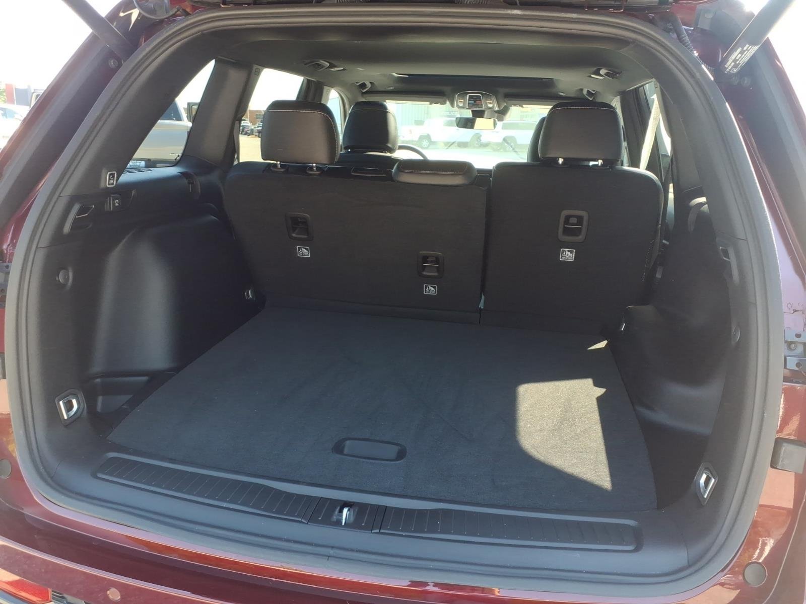 Certified Used 2025 Red Jeep Altitude X image 21