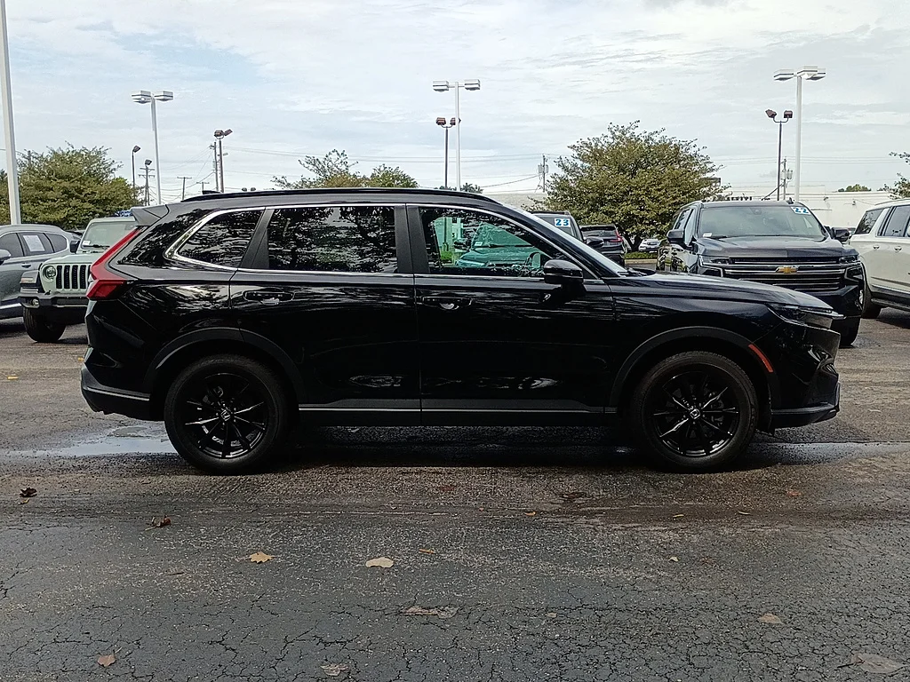 Certified Used 2024 Crystal Black Pearl Honda Sport-L image 2