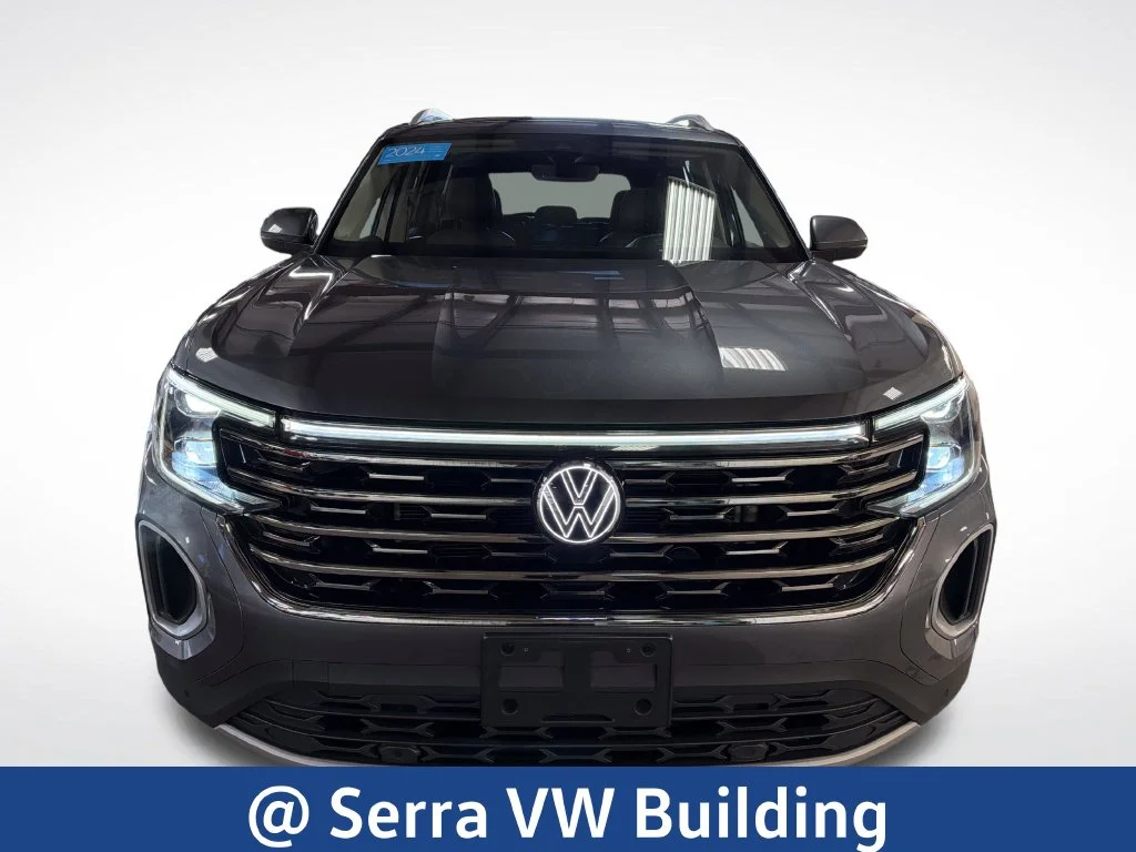 Used 2024 Gray Volkswagen 2.0T SEL image 9