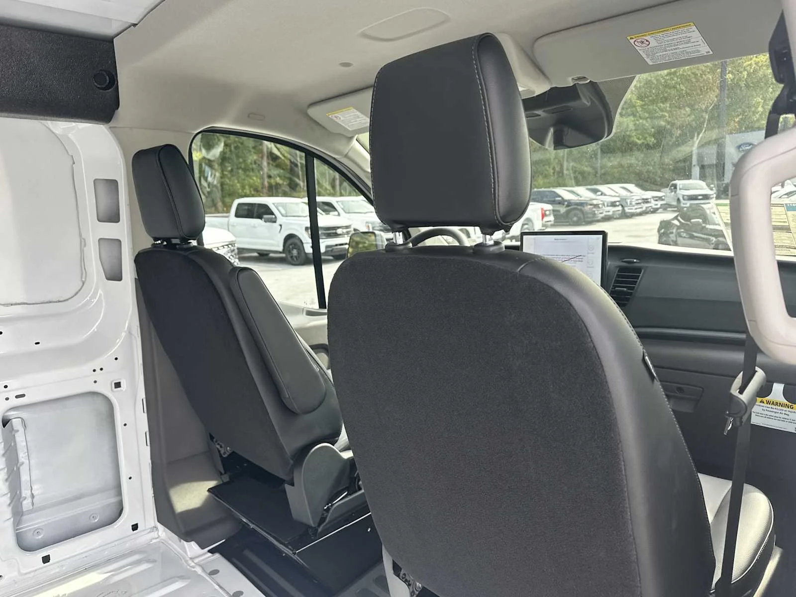 New 2026 Oxford White Ford Cargo Van image 17