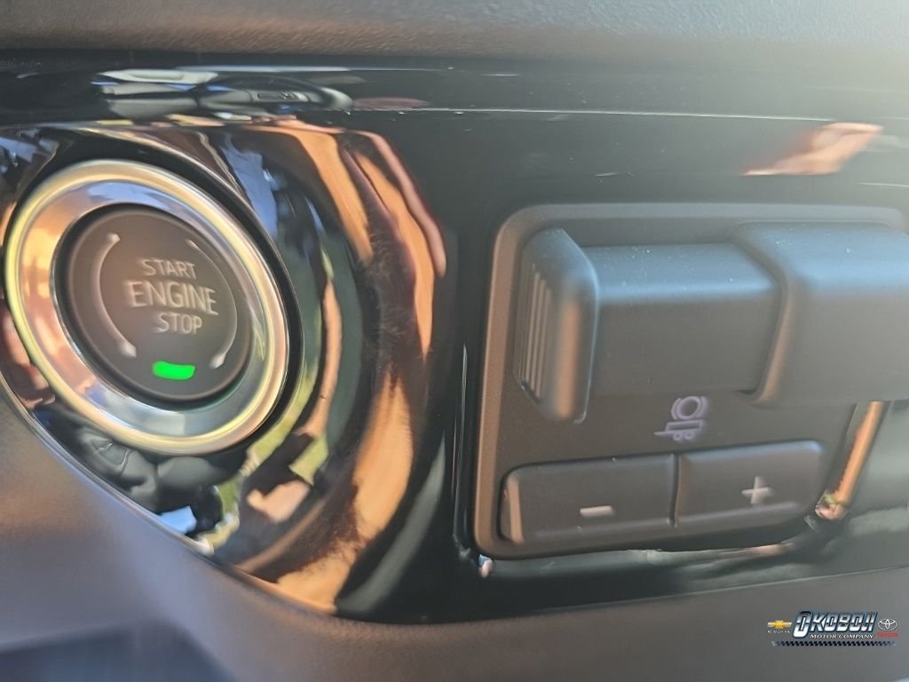 New 2026 Blue Chevrolet LT image 17