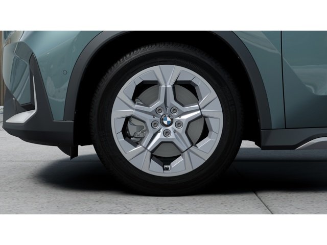 New 2026 Cape York Green Metallic BMW xDrive28i image 7