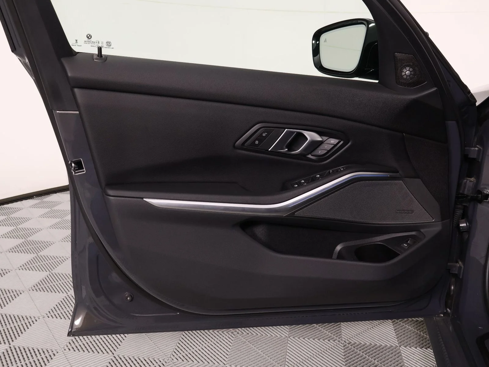 Used 2026 Dravit Grey Metallic BMW M340i image 17