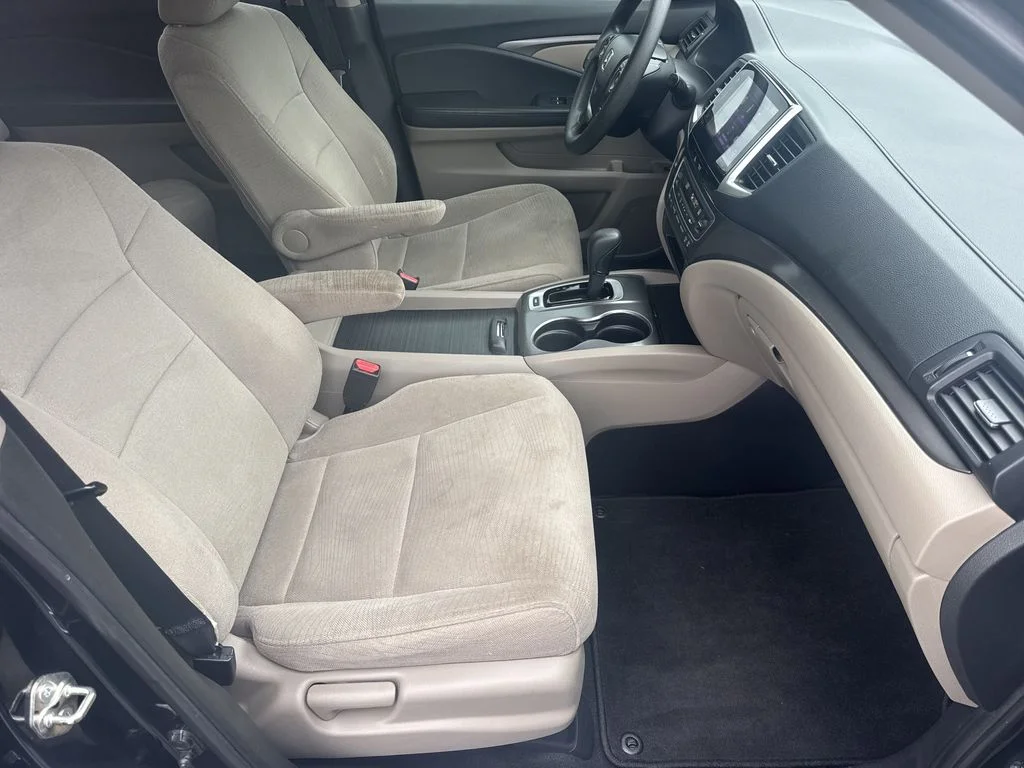 Used 2018 Beige Honda EX image 13
