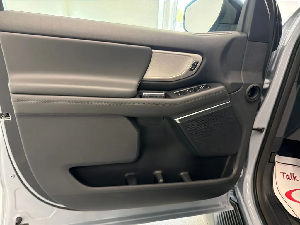 New 2027 Glacier Gray Metallic Tri-Coat Ford Active image 14