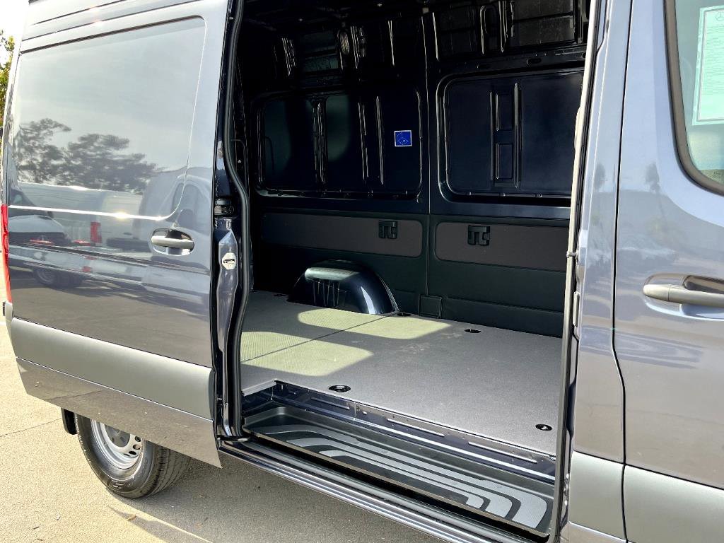 2024 Mercedes-Benz Sprinter Cargo Van Base - Photo 24
