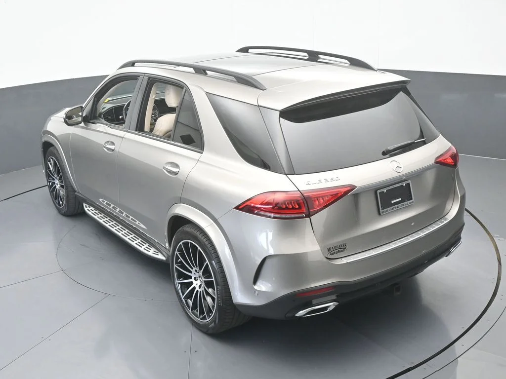 Used 2022 Gold Mercedes-Benz GLE 350 image 52