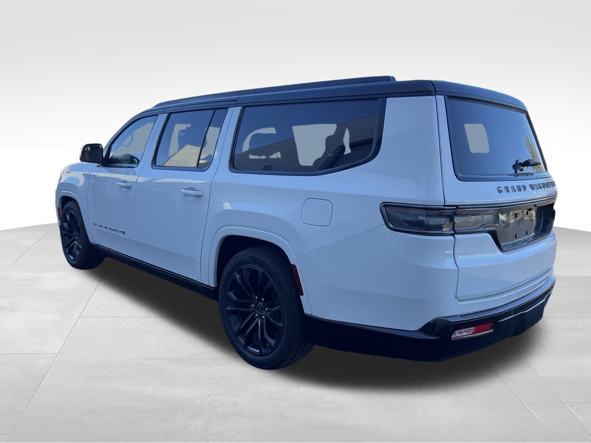 Used 2024 White Jeep Series II image 7