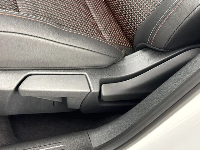 New 2026 Aspen White TriCoat / Super Black Two-tone Nissan SR image 12