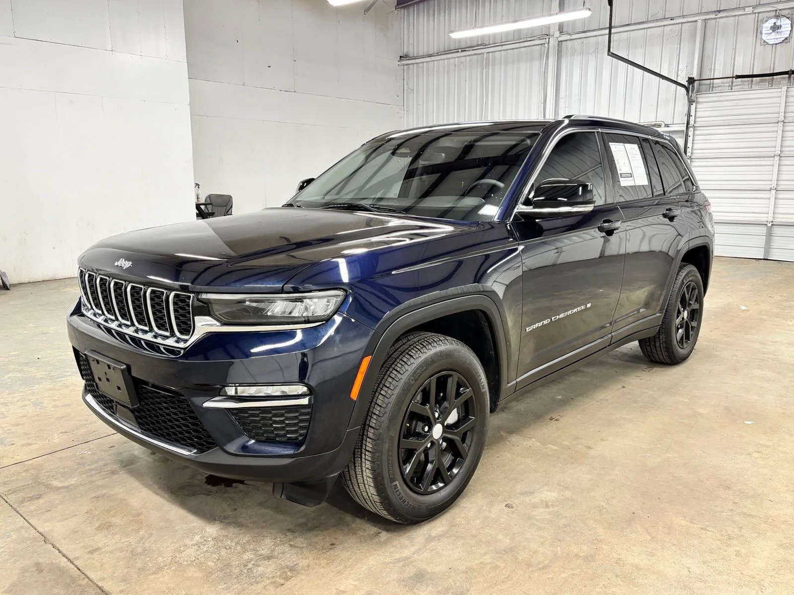 Used 2023 Black Jeep Limited image 3