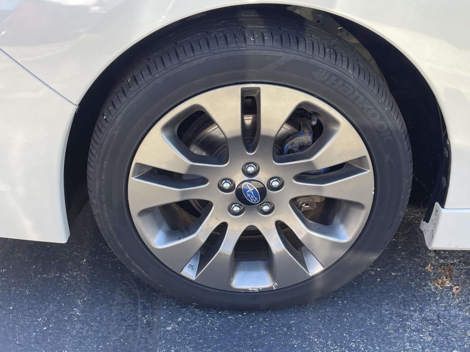 Used 2016 Whi/white Subaru 2.0i Sport Premium image 18
