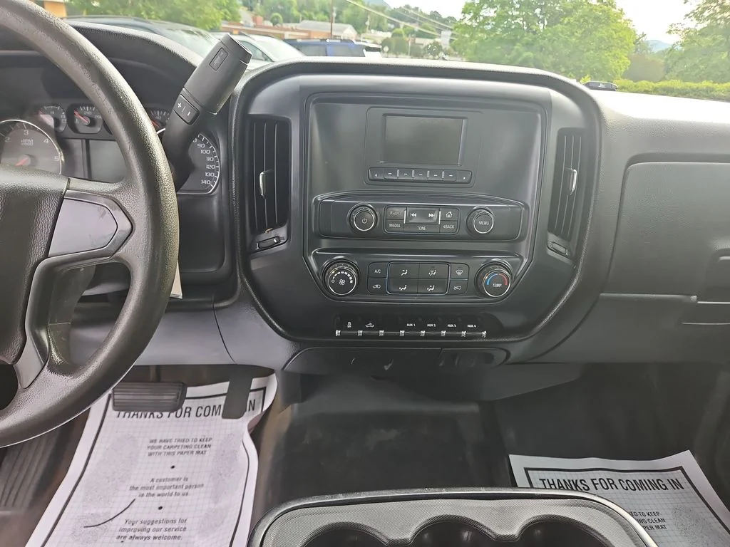 Used 2016 White Chevrolet Work Truck image 20