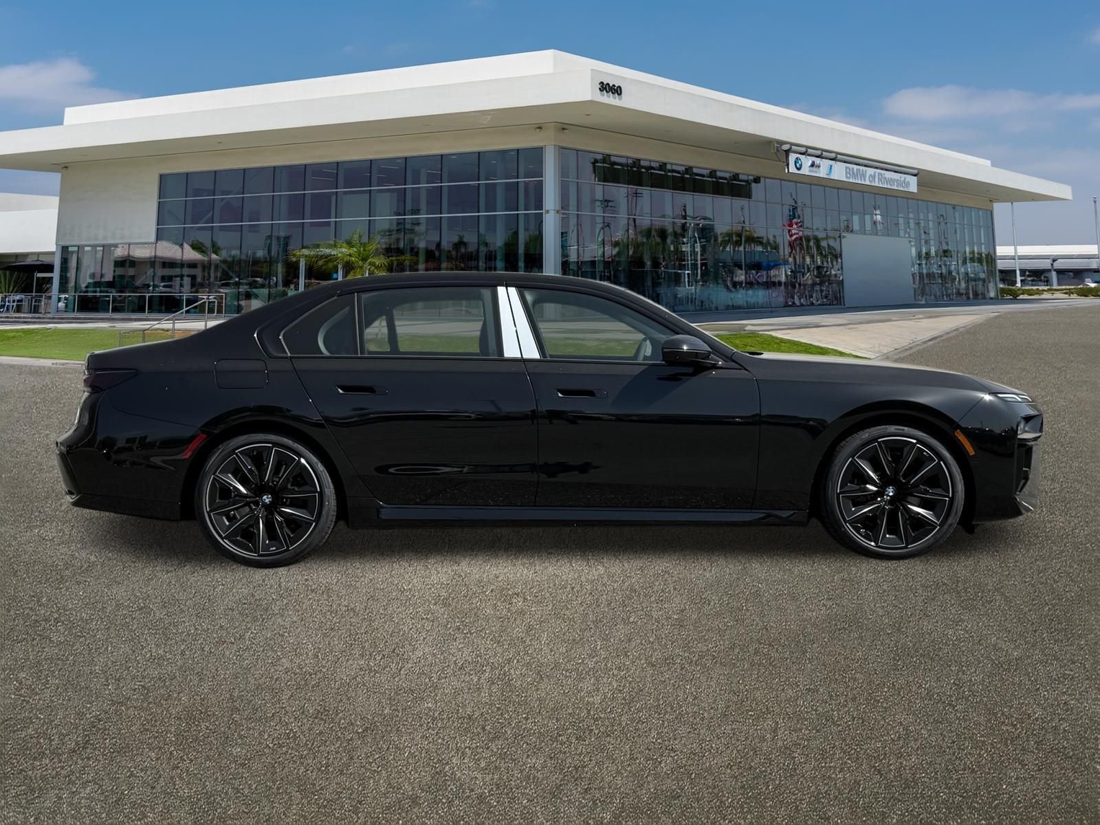 New 2026 Black Sapphire Metallic BMW 740i image 12