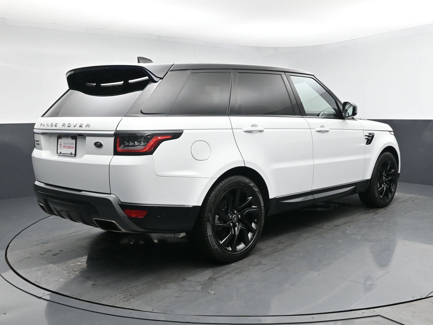 Used 2019 Fuji White Land Rover HSE image 25