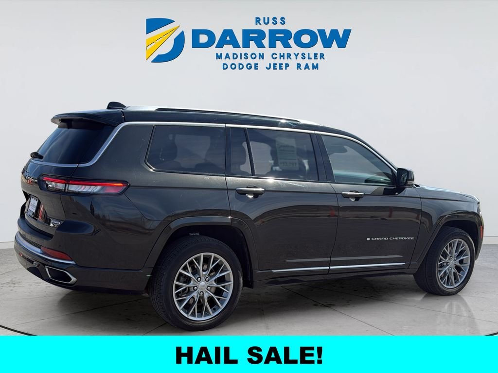 Used 2022 Gray Jeep Summit image 5