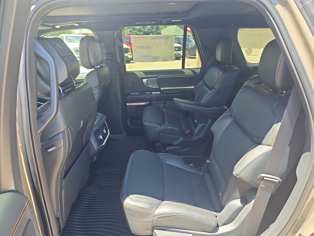 New 2027 Marsh Gray Ford Tremor® image 35