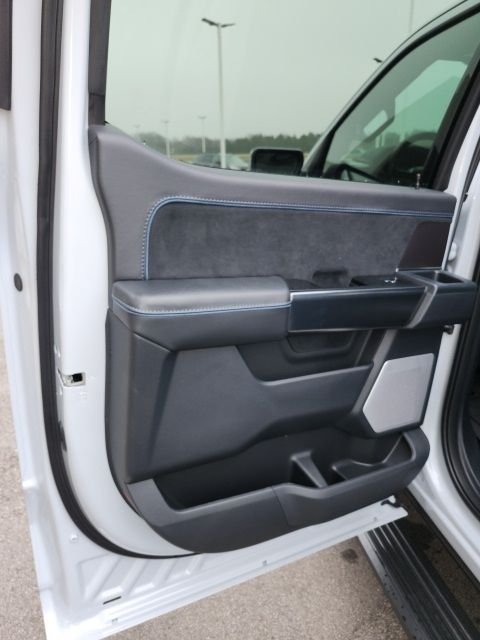 2025 Ford F-150 Platinum - Photo 49