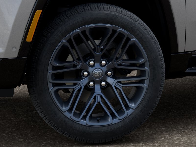 New 2026 Silver-Zynith Exterior Paint Jeep  image 4