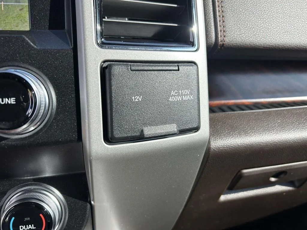 Used 2019 Blue Ford King Ranch image 21