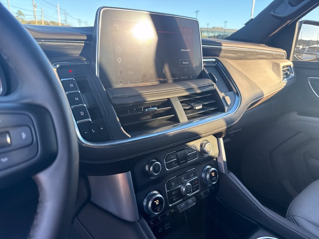 Used 2023 Green GMC SLT image 18