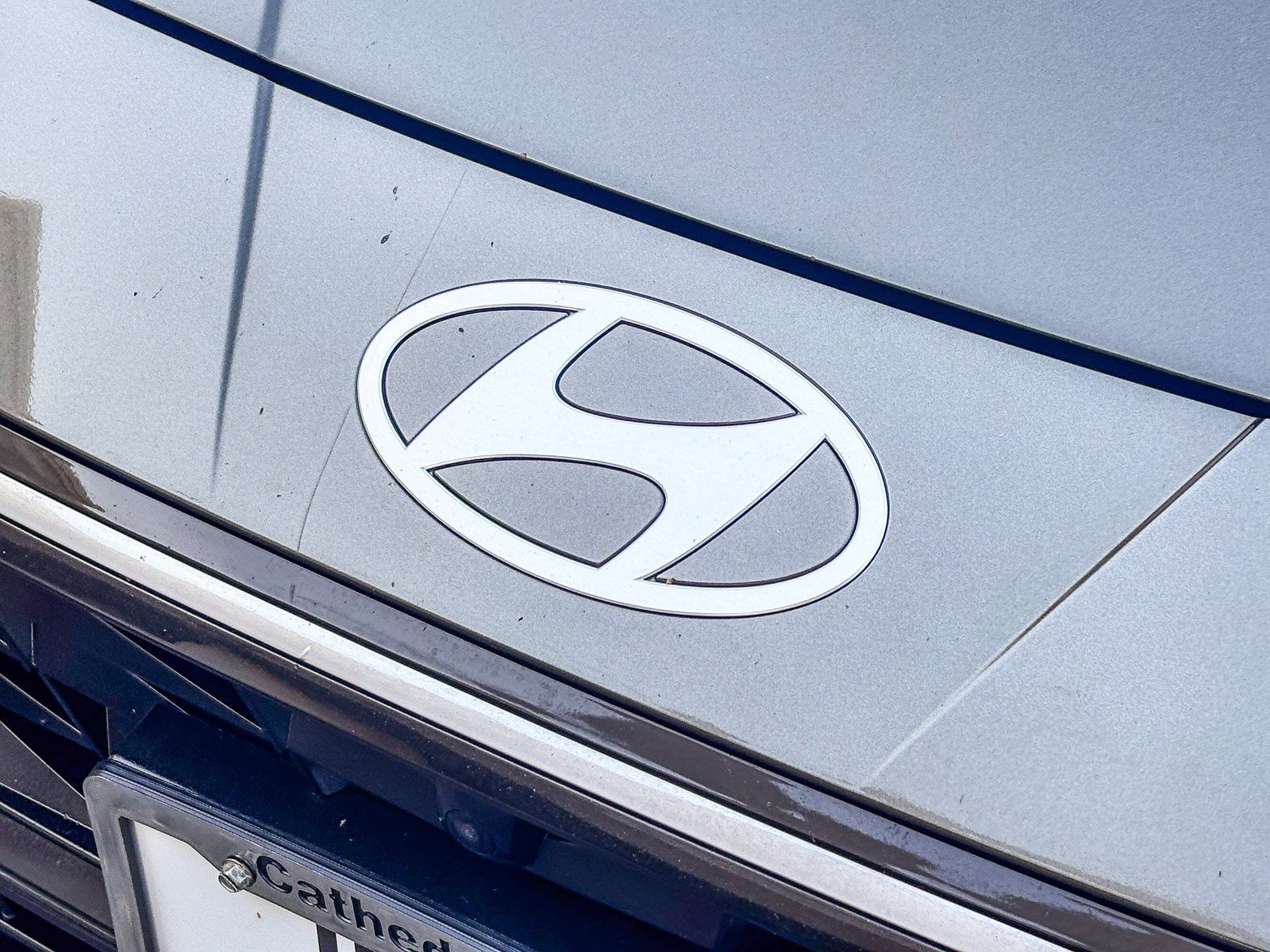 Used 2024 Amazon Gray Hyundai Limited image 10