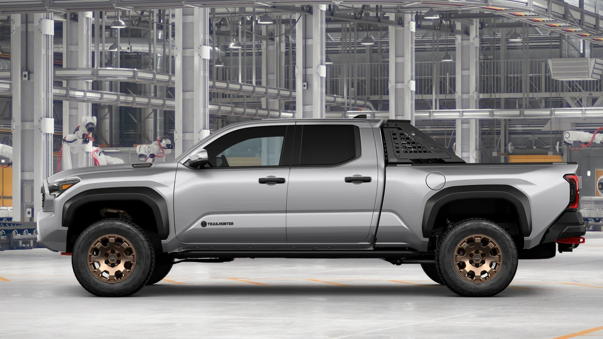 New 2026 Celestial Silver Metallic Toyota Trailhunter image 4