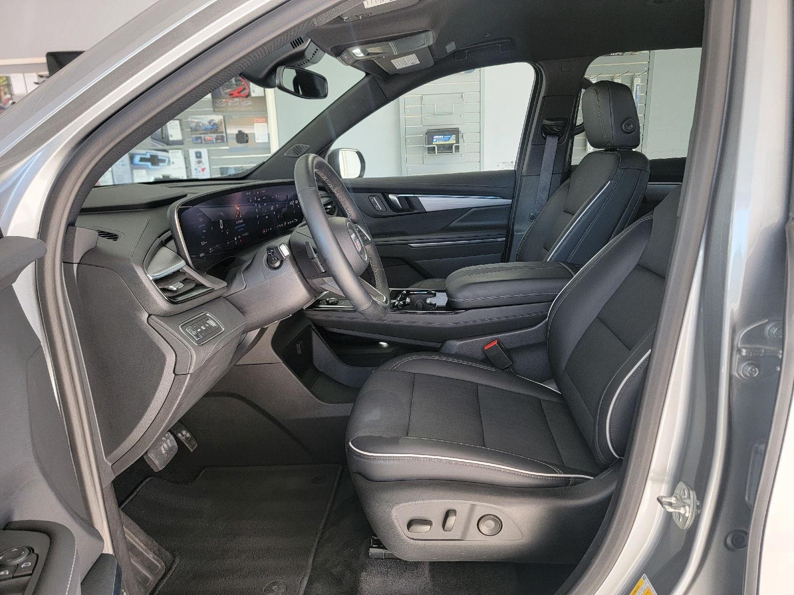 2025 Buick Enclave Preferred - Photo 14